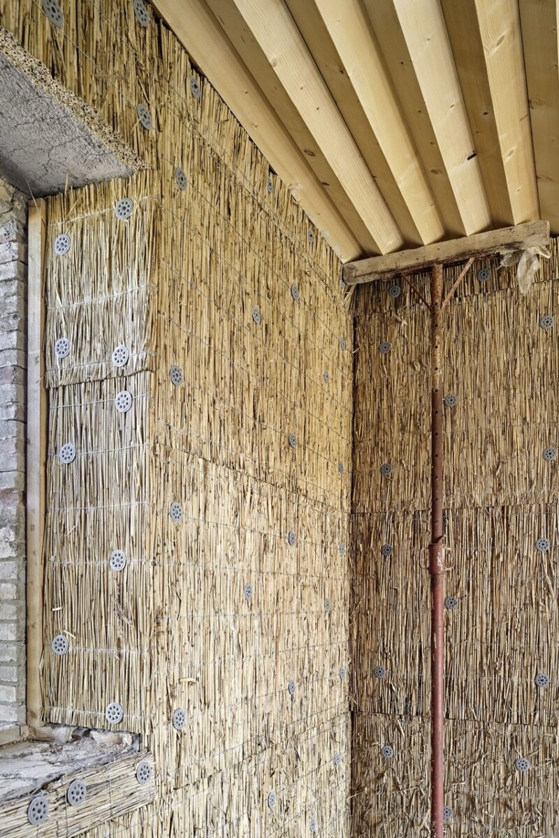 Isolamento con cannapalustre, Rieti