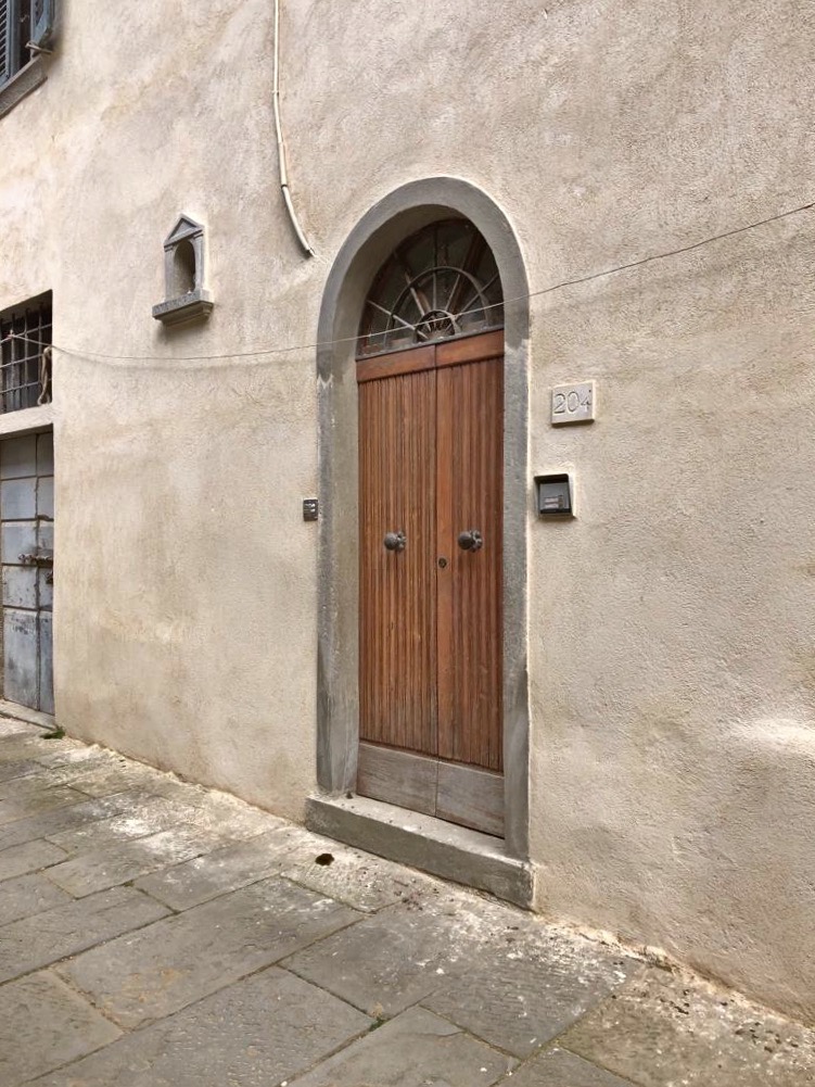 Restauro con intonaco a Coccciopesto